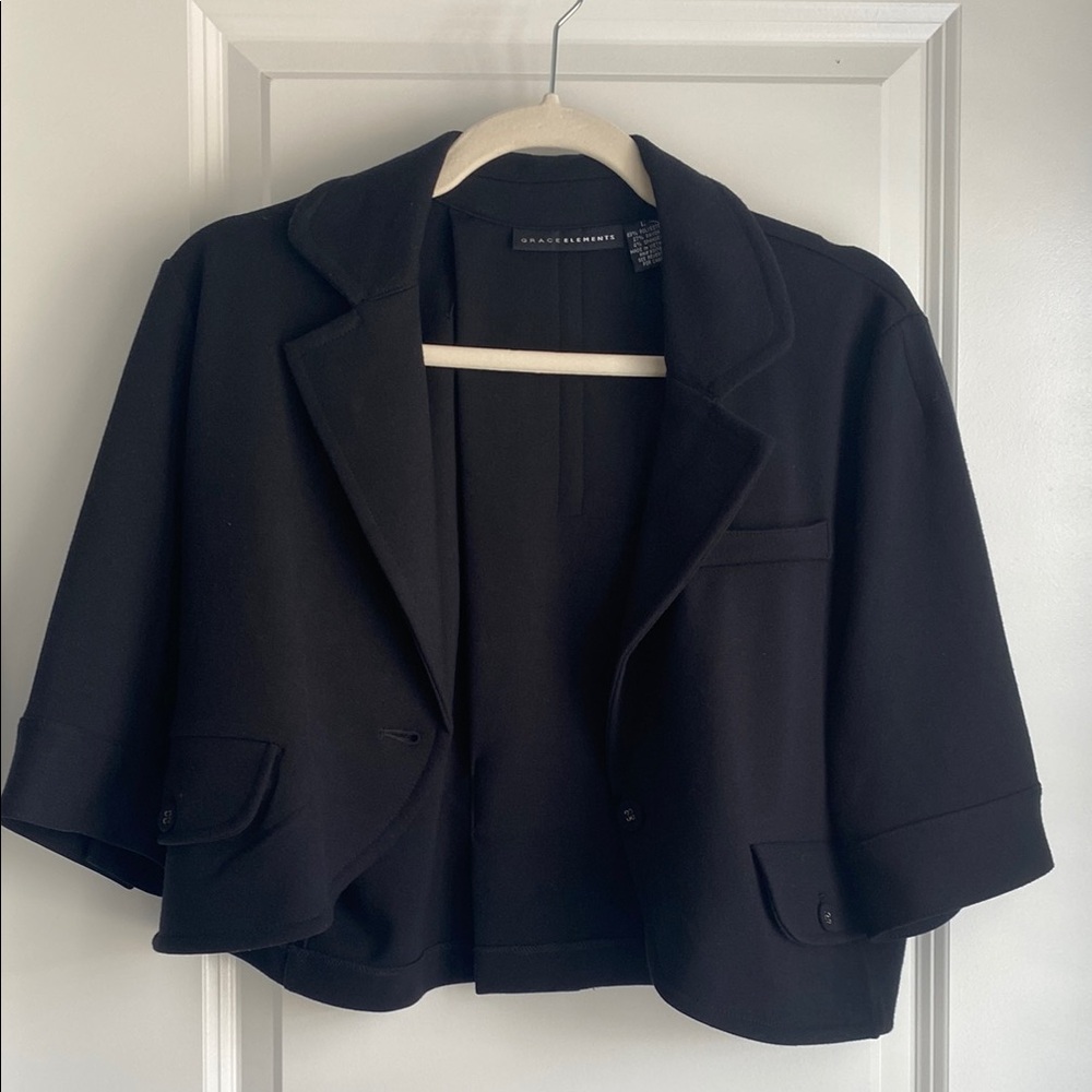 Grace Elements Cropped Black Blazer Modern Structured Design